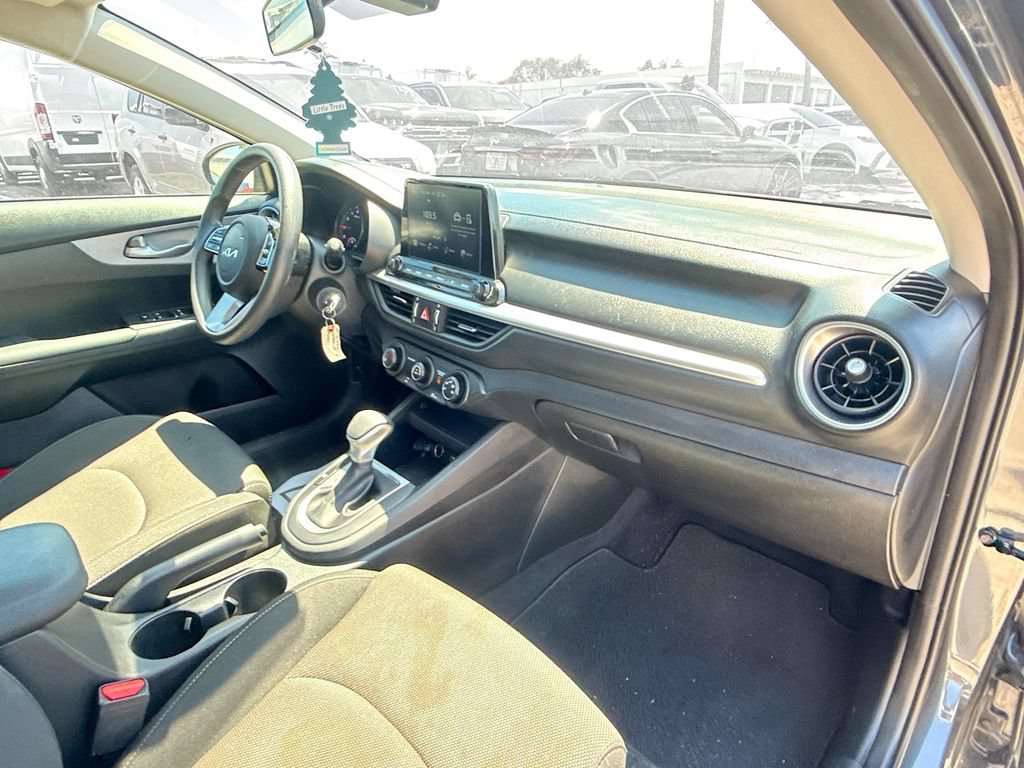 Used 2024 Kia Forte LX FWD image 30