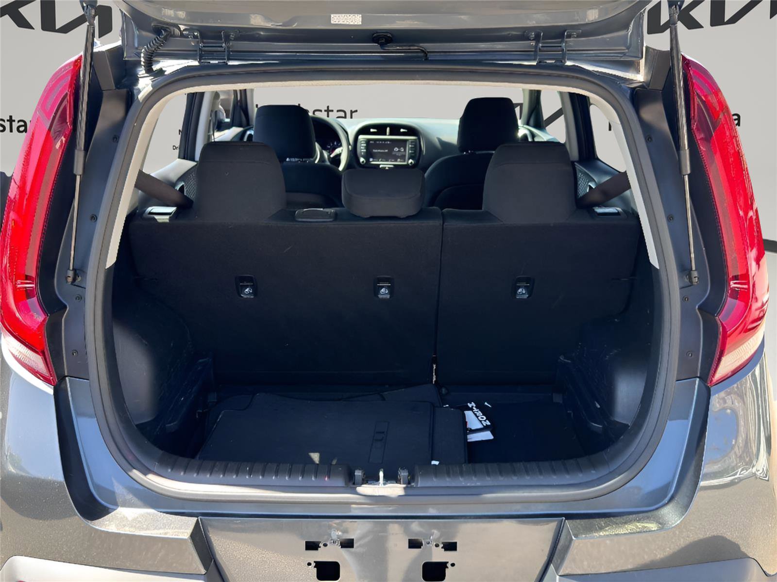 Certified 2022 Kia Soul LX w/ Technology Package image 25