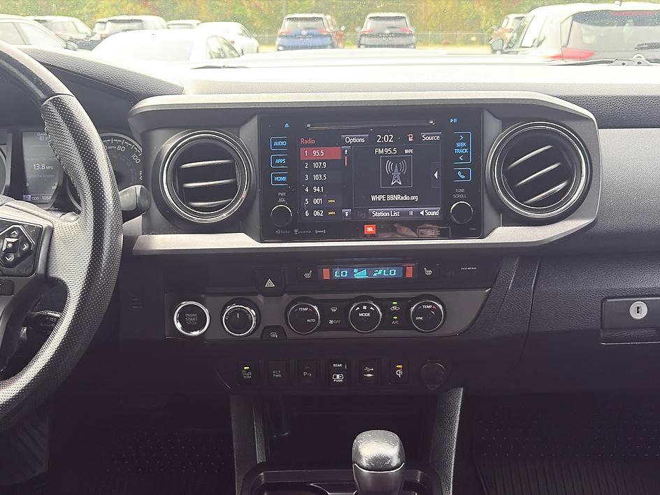 Used 2019 Toyota Tacoma TRD Sport AWD/4WD image 32