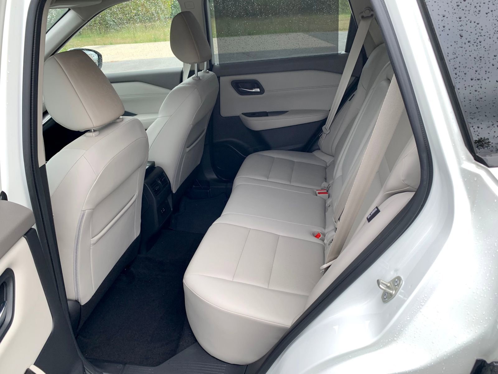 Used 2022 Nissan Rogue SV w/ SV Premium Package image 20