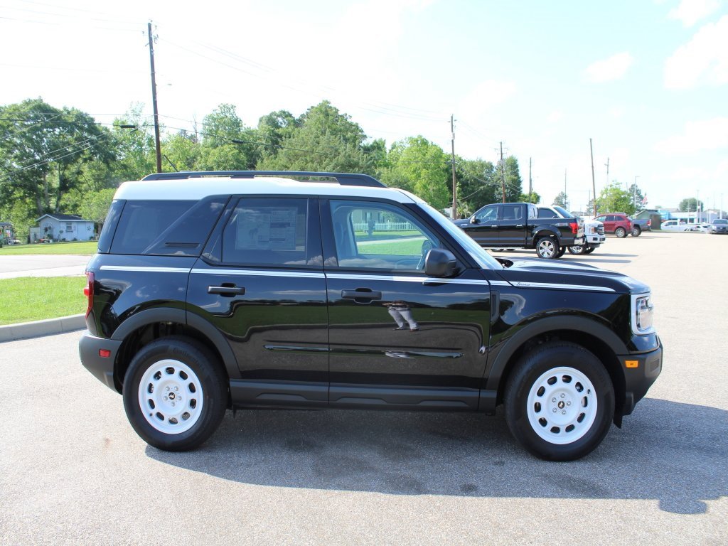 New 2025 Ford Bronco Sport Heritage w/ Convenience Package image 3