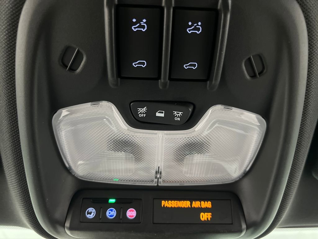 Used 2026 Chevrolet Colorado Z71 AWD/4WD image 56