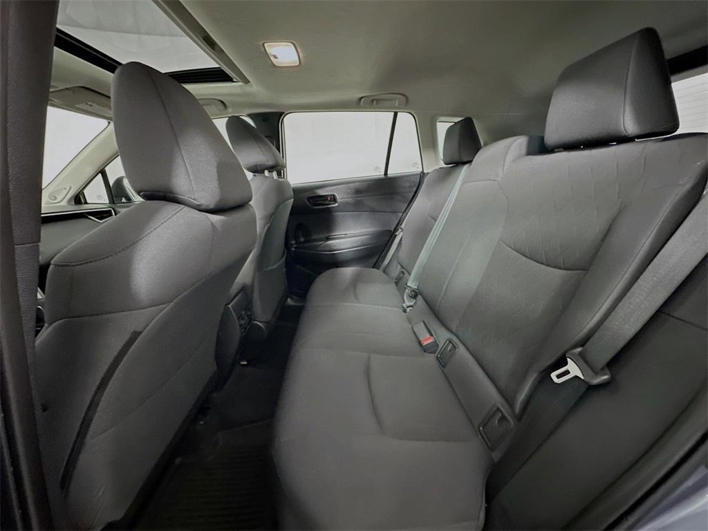 Used 2022 Toyota Corolla Cross LE image 17