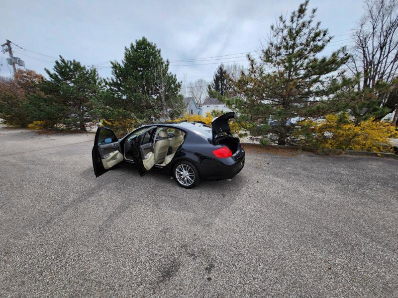 Used 2012 INFINITI G37 Journey w/ Premium Pkg image 40