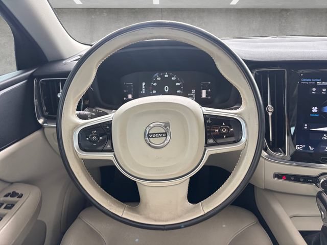 Used 2019 Volvo S60 T5 Momentum w/ Premium Package FWD image 27