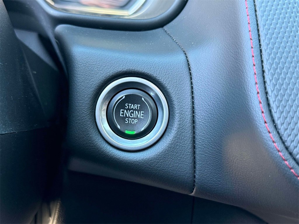 Used 2021 Chevrolet Suburban RST w/ Luxury Package image 29