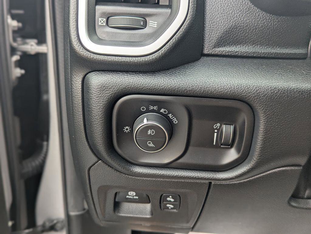Used 2022 RAM 1500 Big Horn image 34