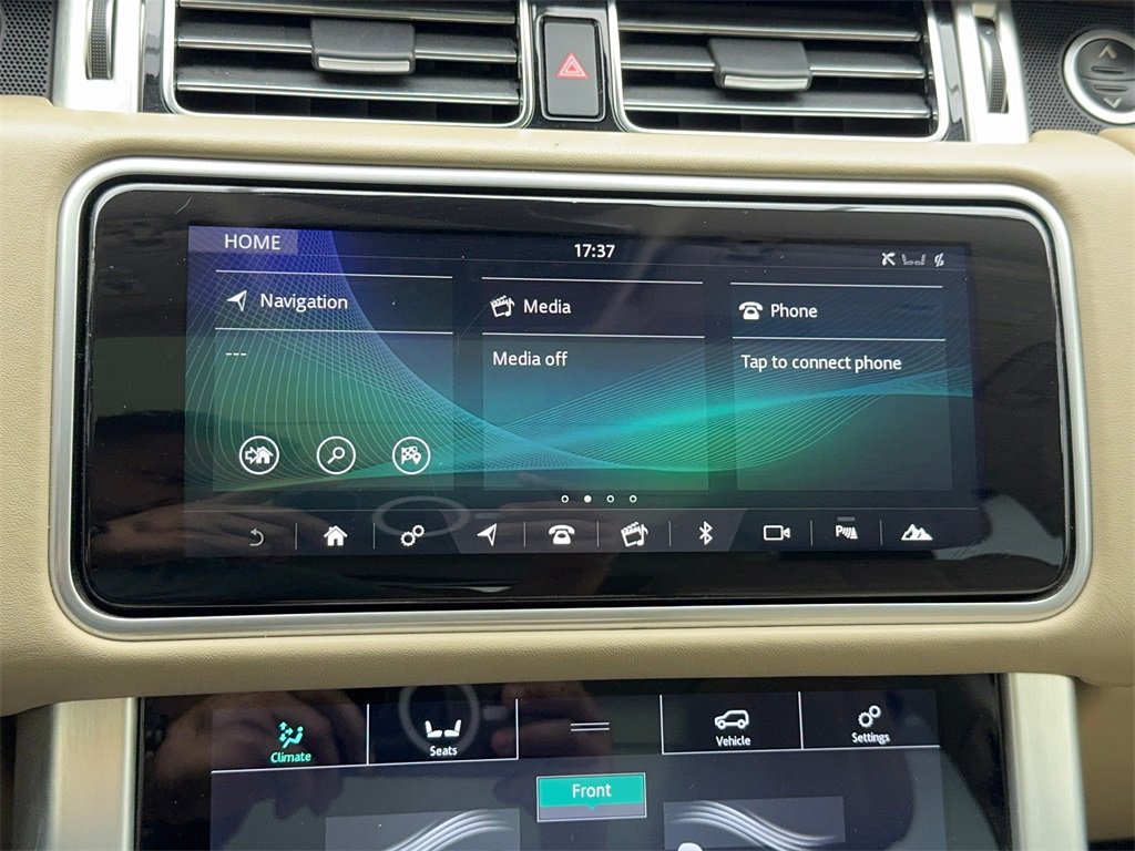 Used 2020 Land Rover Range Rover HSE image 26