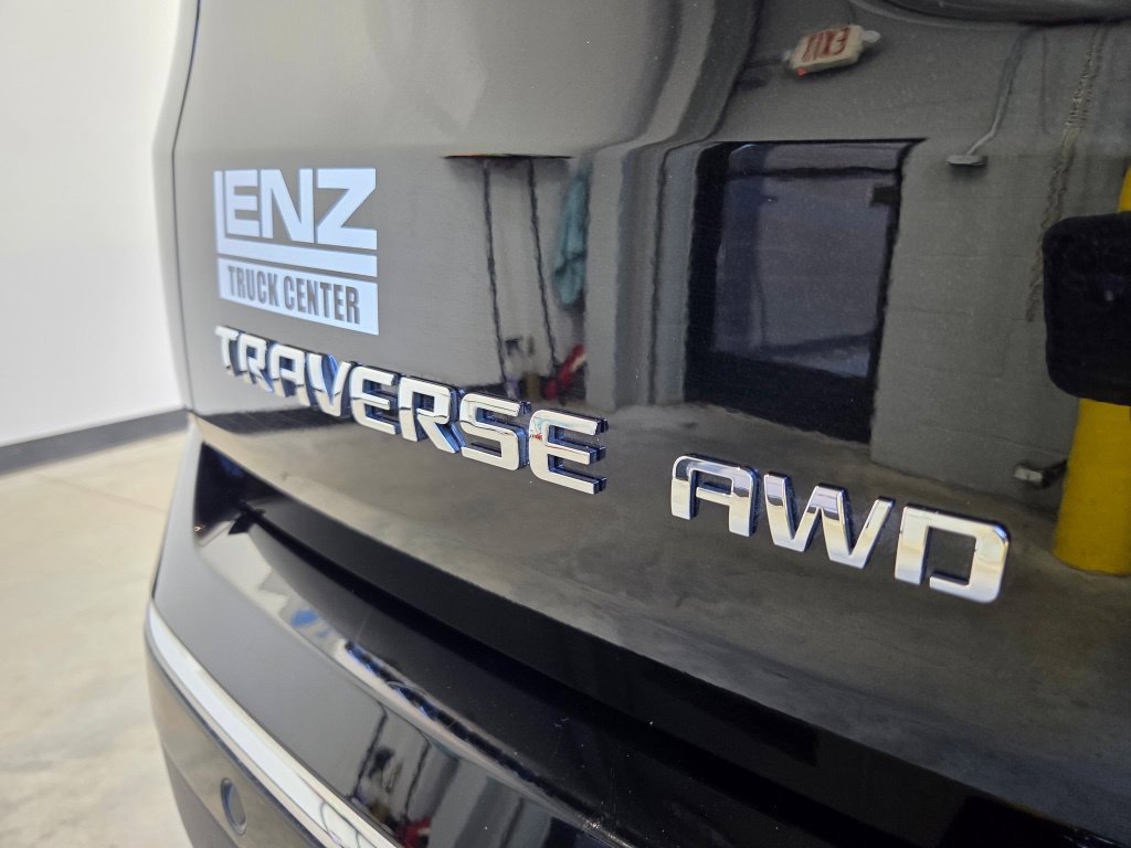 Used 2020 Chevrolet Traverse High Country w/ LPO, Floor Liner Package AWD/4WD image 13