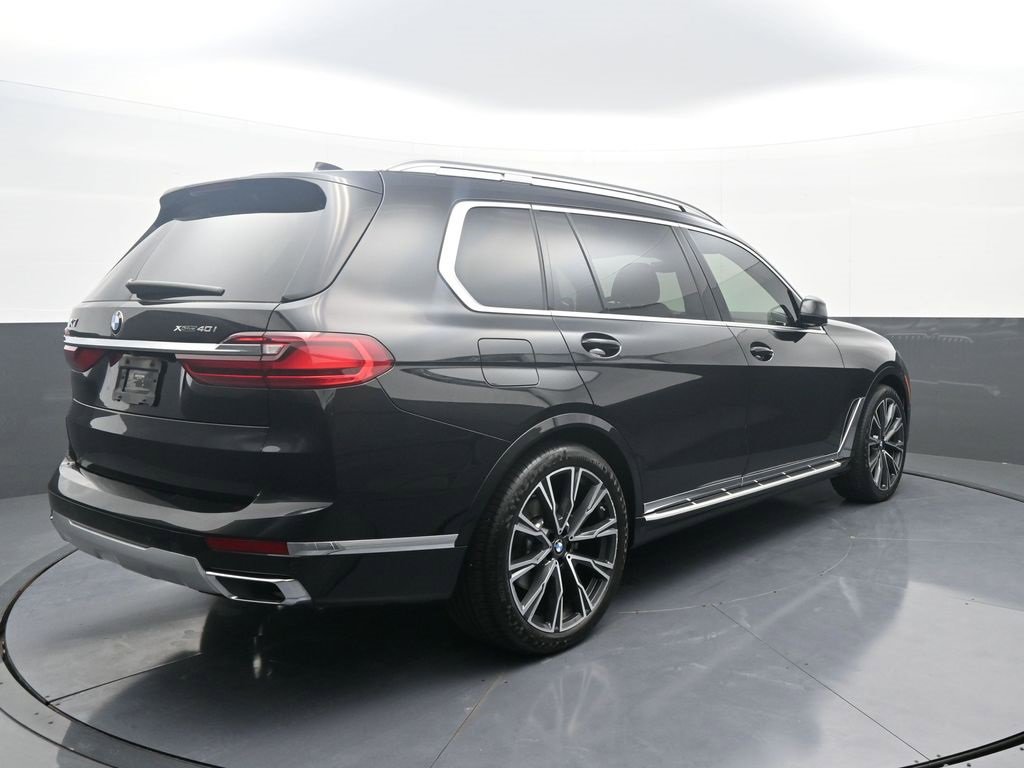 Used 2022 BMW X7 xDrive40i w/ Cold Weather Package image 7