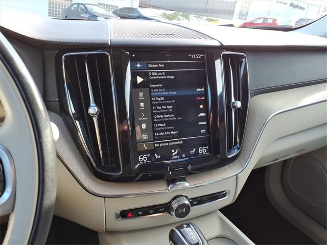 Used 2020 Volvo XC60 T5 Inscription image 24