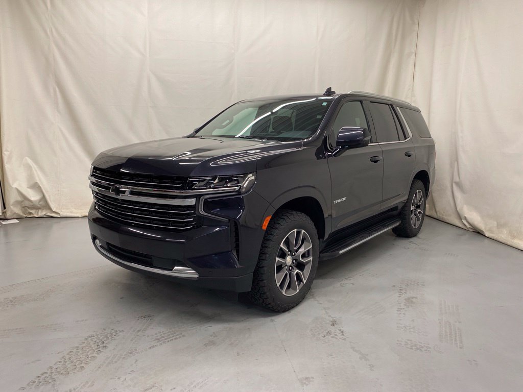 Used 2022 Chevrolet Tahoe LT w/ Luxury Package AWD/4WD image 2