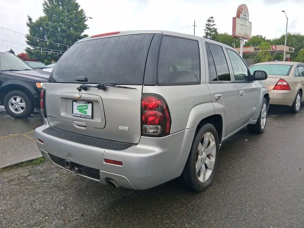 Used 2006 Chevrolet TrailBlazer LT w/ SS Package AWD/4WD image 2
