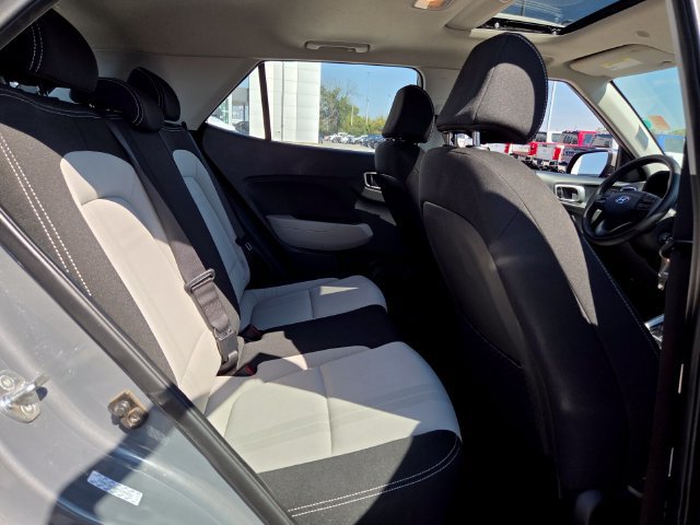 Used 2023 Hyundai Venue SEL w/ Cargo Package FWD image 13