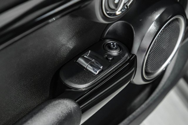 Used 2015 MINI Cooper S FWD image 39