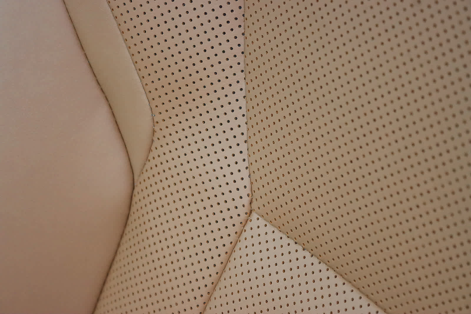 New 2026 Lexus LX 600 4WD w/ Luxury Package image 27