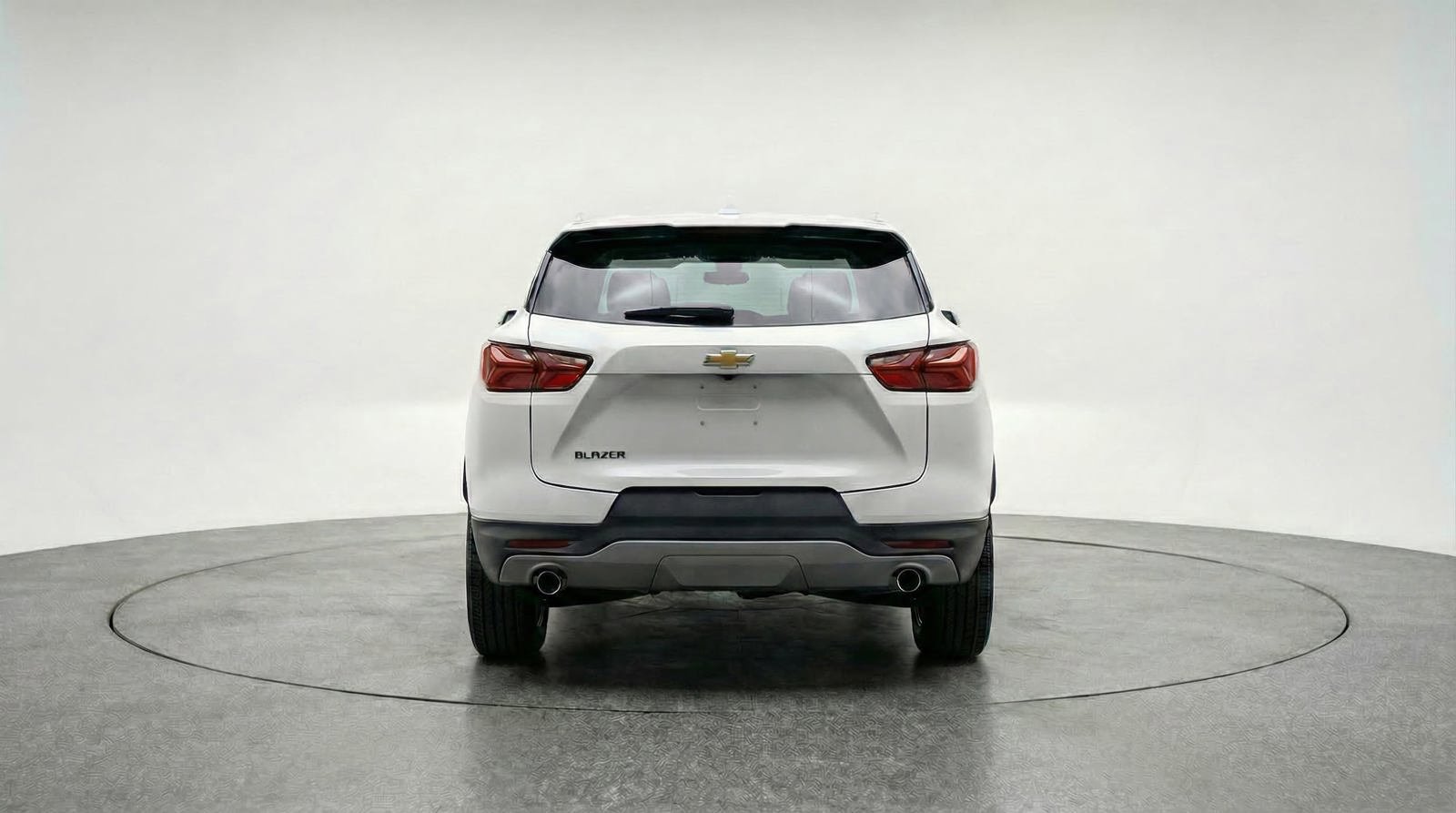 Used 2025 Chevrolet Blazer LT FWD image 6