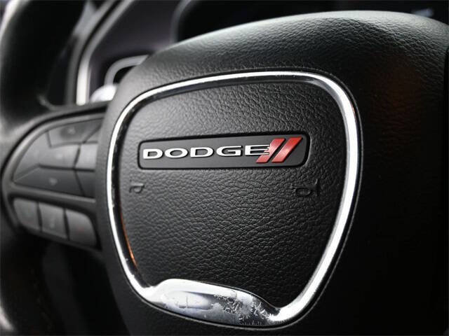 Used 2017 Mercedes-Benz C 300 Sedan w/ Premium 1 Package image 4