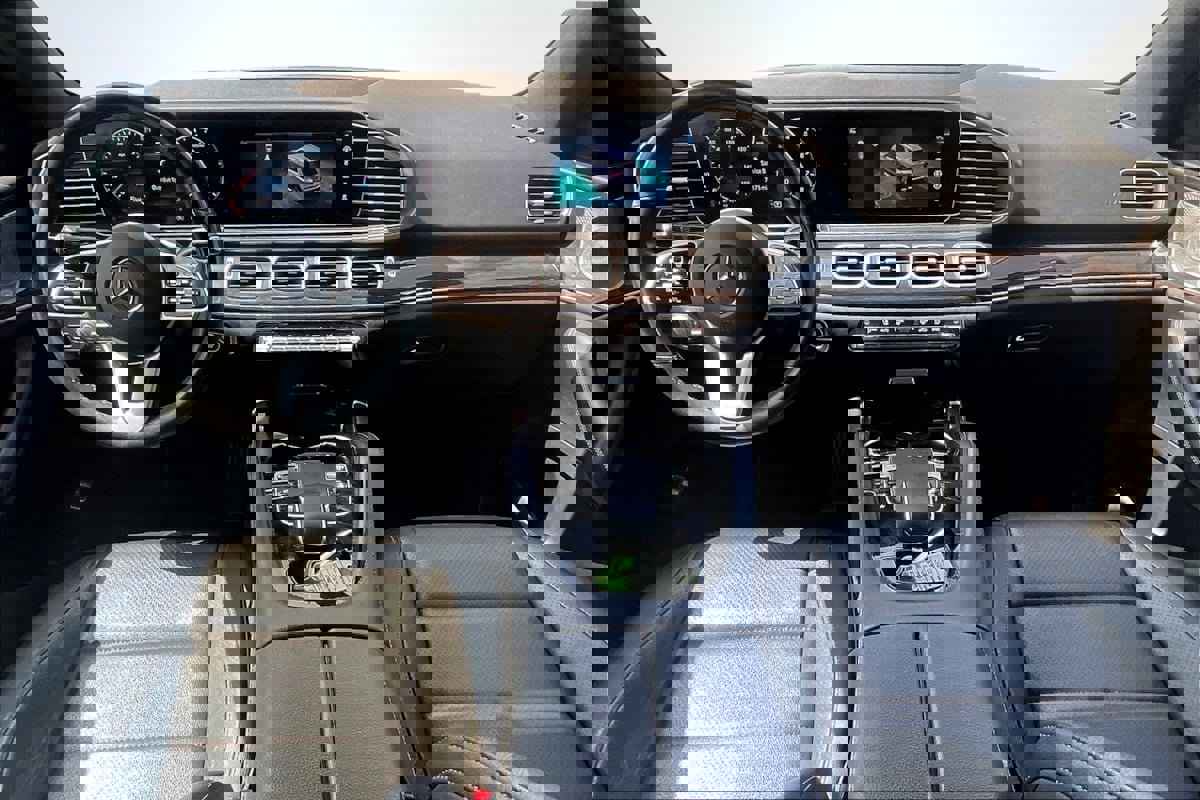 Used 2020 Mercedes-Benz GLE 350 w/ Premium Package image 16