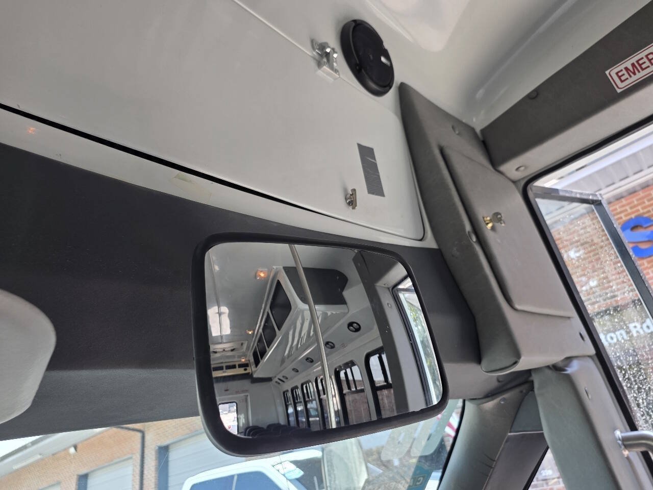 Used 2006 Ford E-450 and Econoline 450 RWD image 26