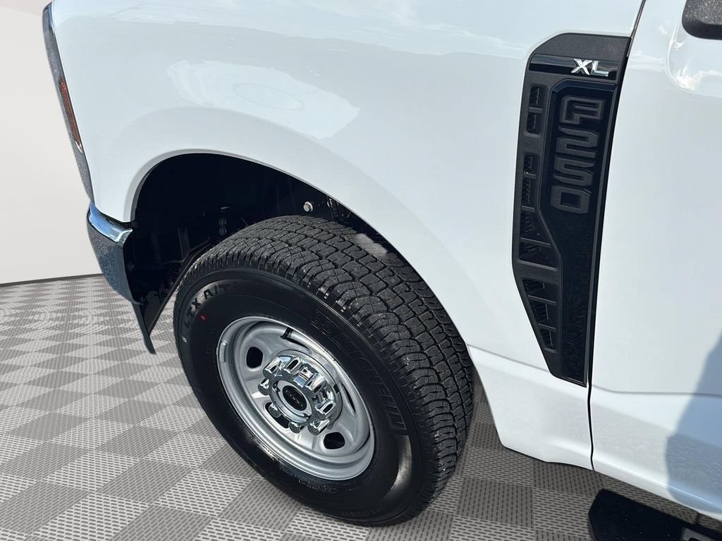 New 2027 Ford F250 XL w/ XL Chrome Package AWD/4WD image 13