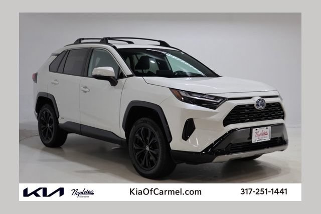 Used 2022 Toyota RAV4 SE w/ Convenience Package AWD/4WD image 1