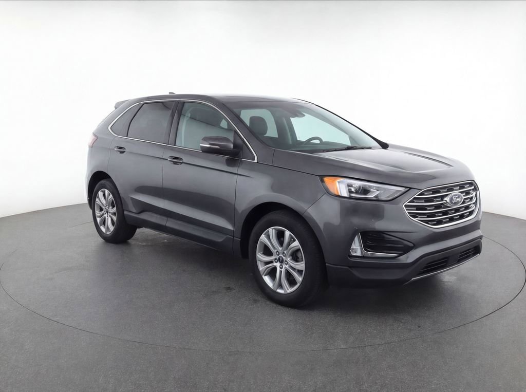 Used 2023 Ford Edge Titanium AWD/4WD image 2