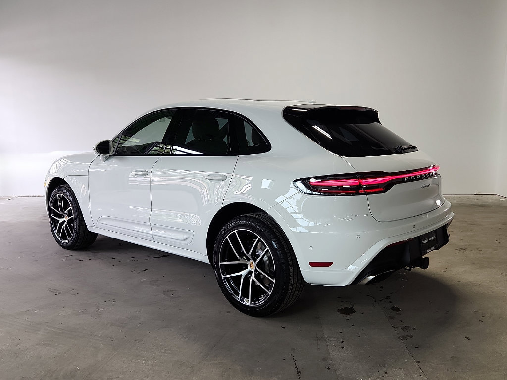 New 2026 Porsche Macan AWD/4WD image 3