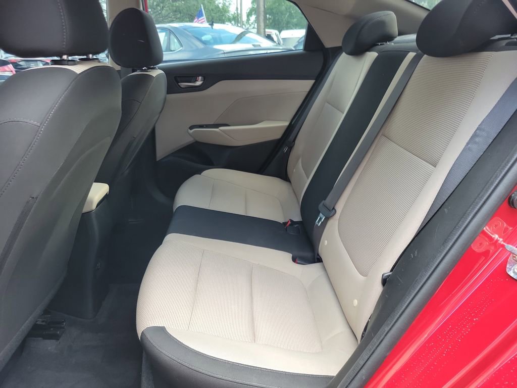 Used 2022 Hyundai Accent SEL FWD image 7