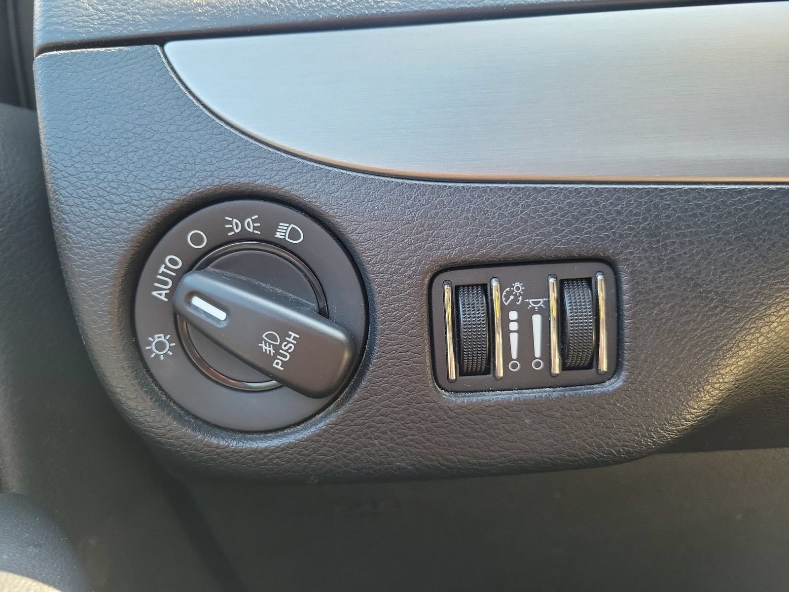 Used 2019 Dodge Grand Caravan GT FWD image 23