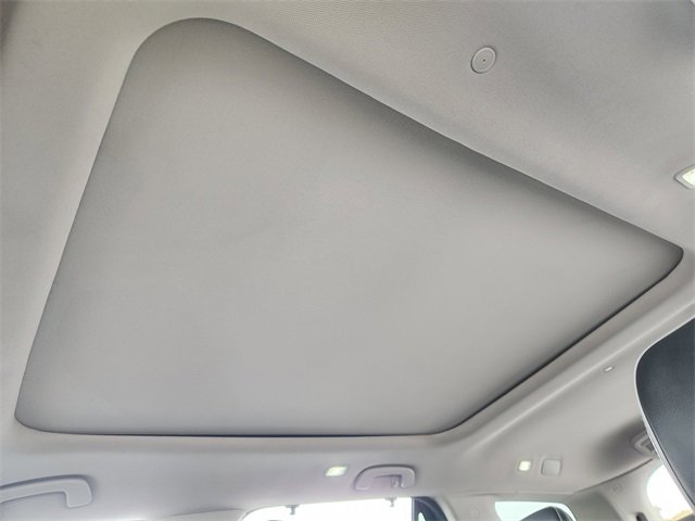 Used 2023 Honda Pilot Elite image 16