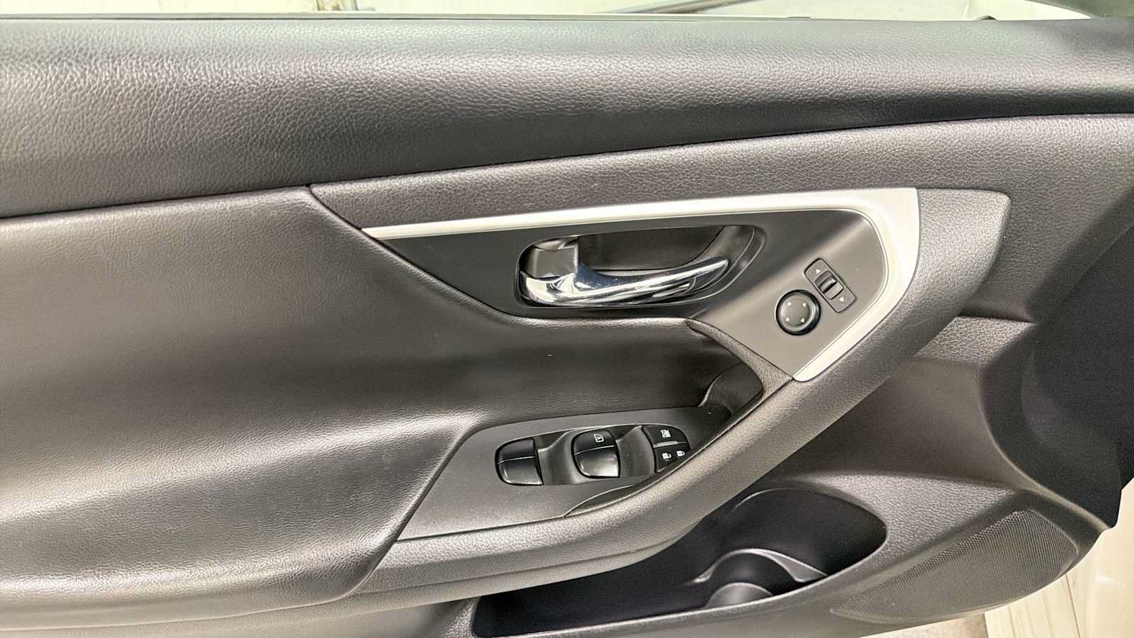 Used 2018 Nissan Altima 2.5 S w/ S Convenience Package FWD image 15