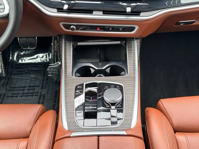 Used 2024 BMW X7 xDrive40i w/ M Sport Package AWD/4WD image 26