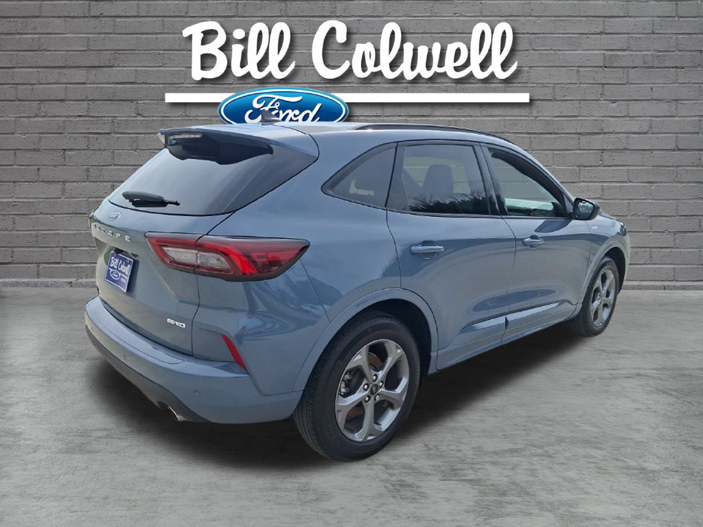 Certified 2024 Ford Escape ST-Line w/ Tech Pack #1 AWD/4WD image 17