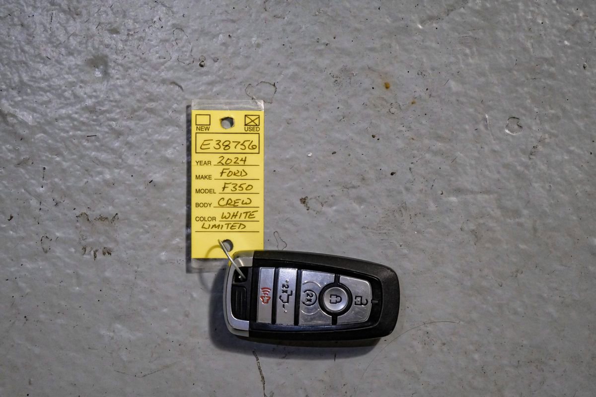 Used 2024 Ford F350 Limited w/ FX4 Off-Road Package image 60