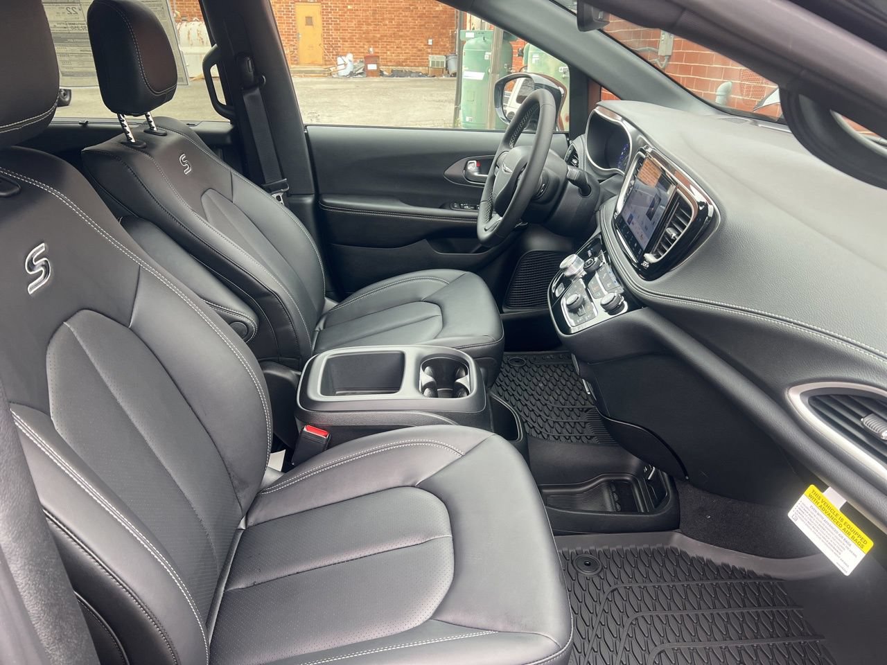 New 2026 Chrysler Pacifica Select w/ S Appearance Package FWD image 23