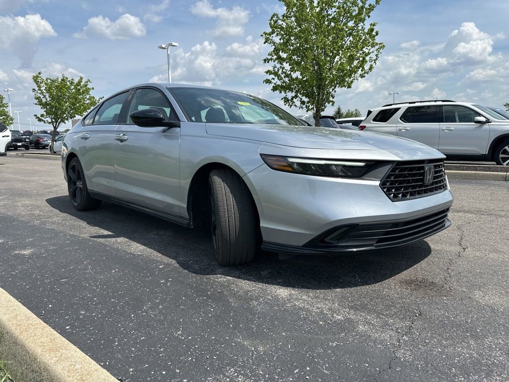 Used 2025 Honda Accord Sport image 13