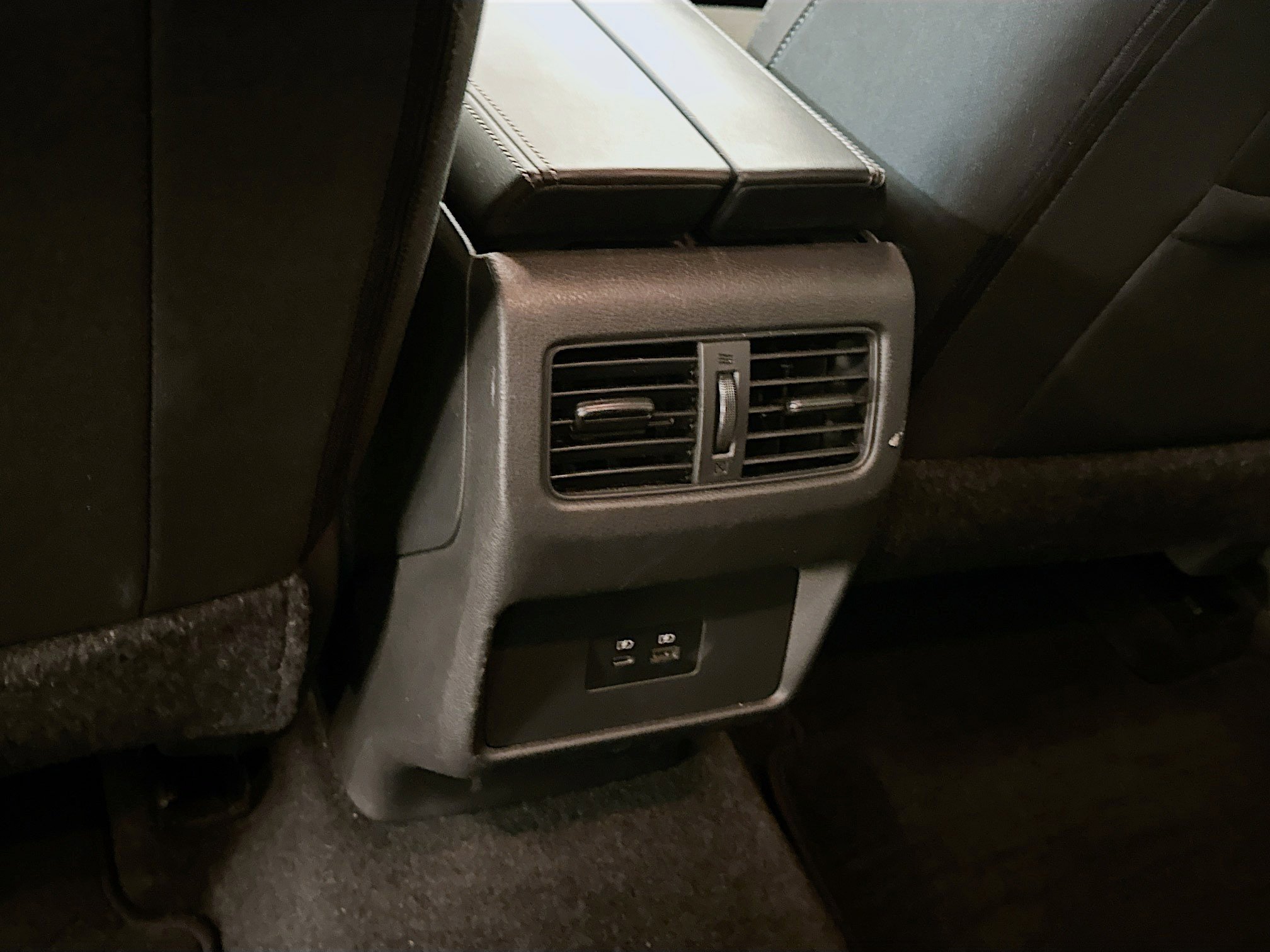 Used 2023 Nissan Rogue SV image 27