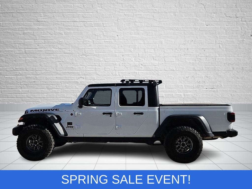 Used 2025 Jeep Gladiator Mojave w/ Convenience Group image 2
