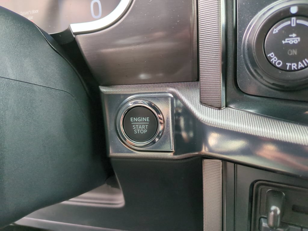 Used 2025 Ford F150 Platinum AWD/4WD image 33