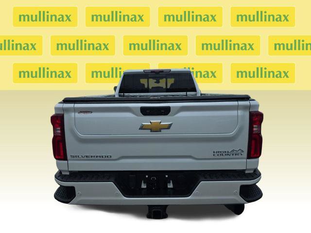 Used 2022 Chevrolet Silverado 3500 High Country AWD/4WD image 32