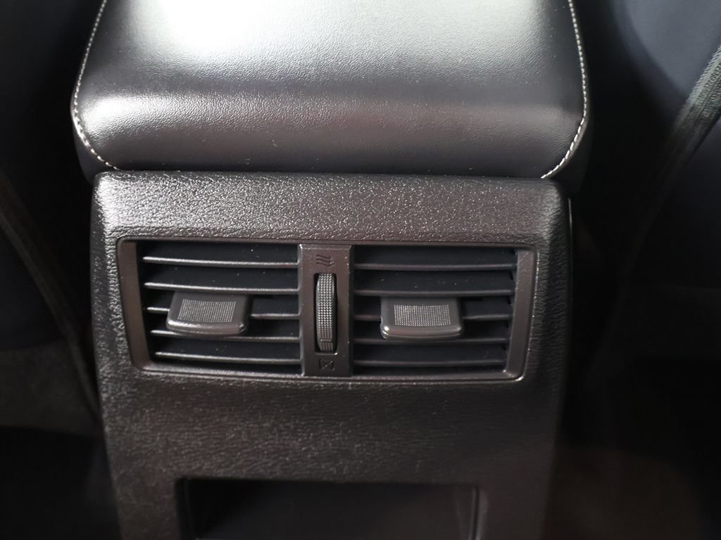 Used 2024 Mitsubishi Outlander SE AWD/4WD image 53