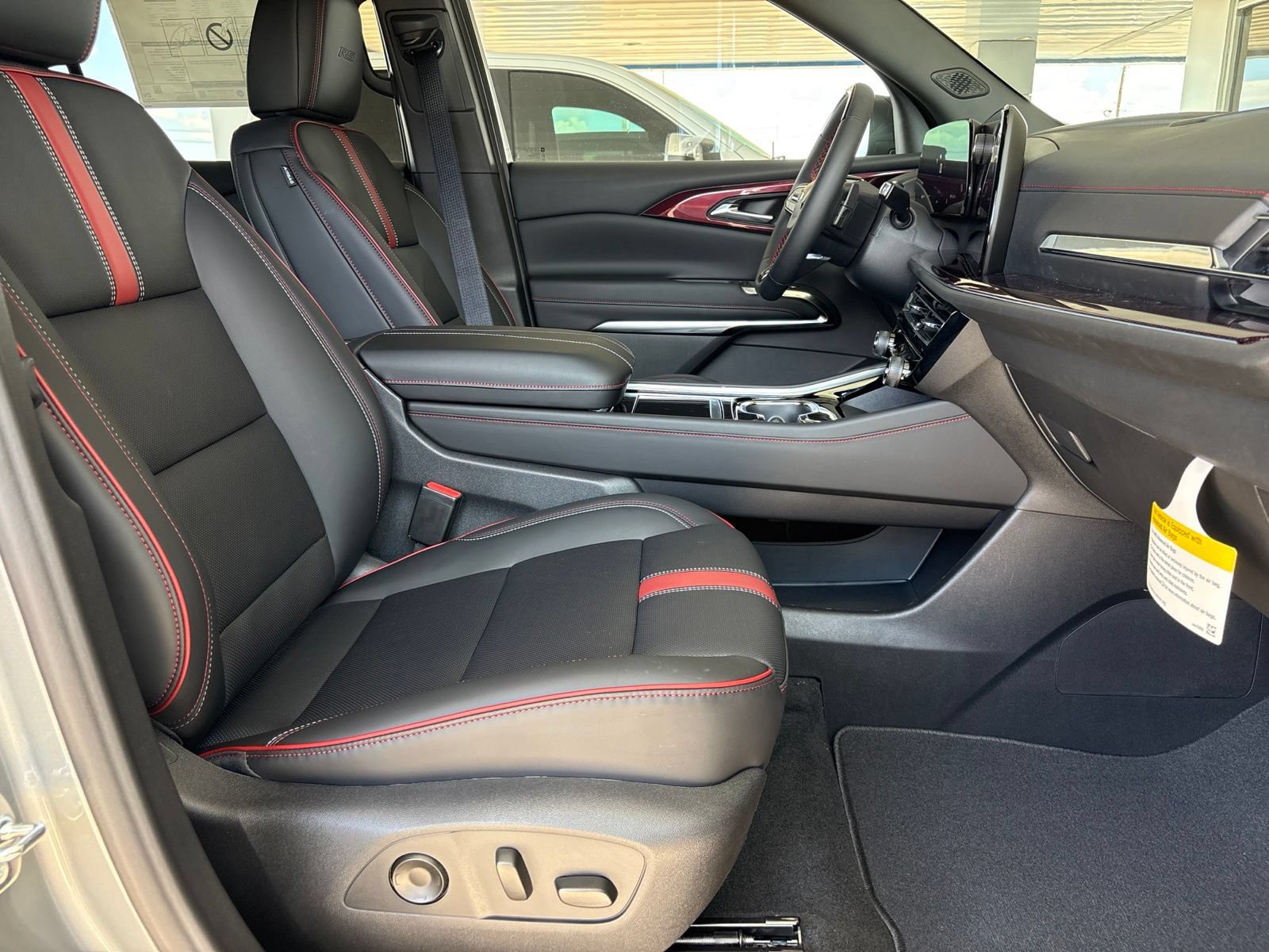 New 2027 Chevrolet Traverse RS AWD/4WD image 26