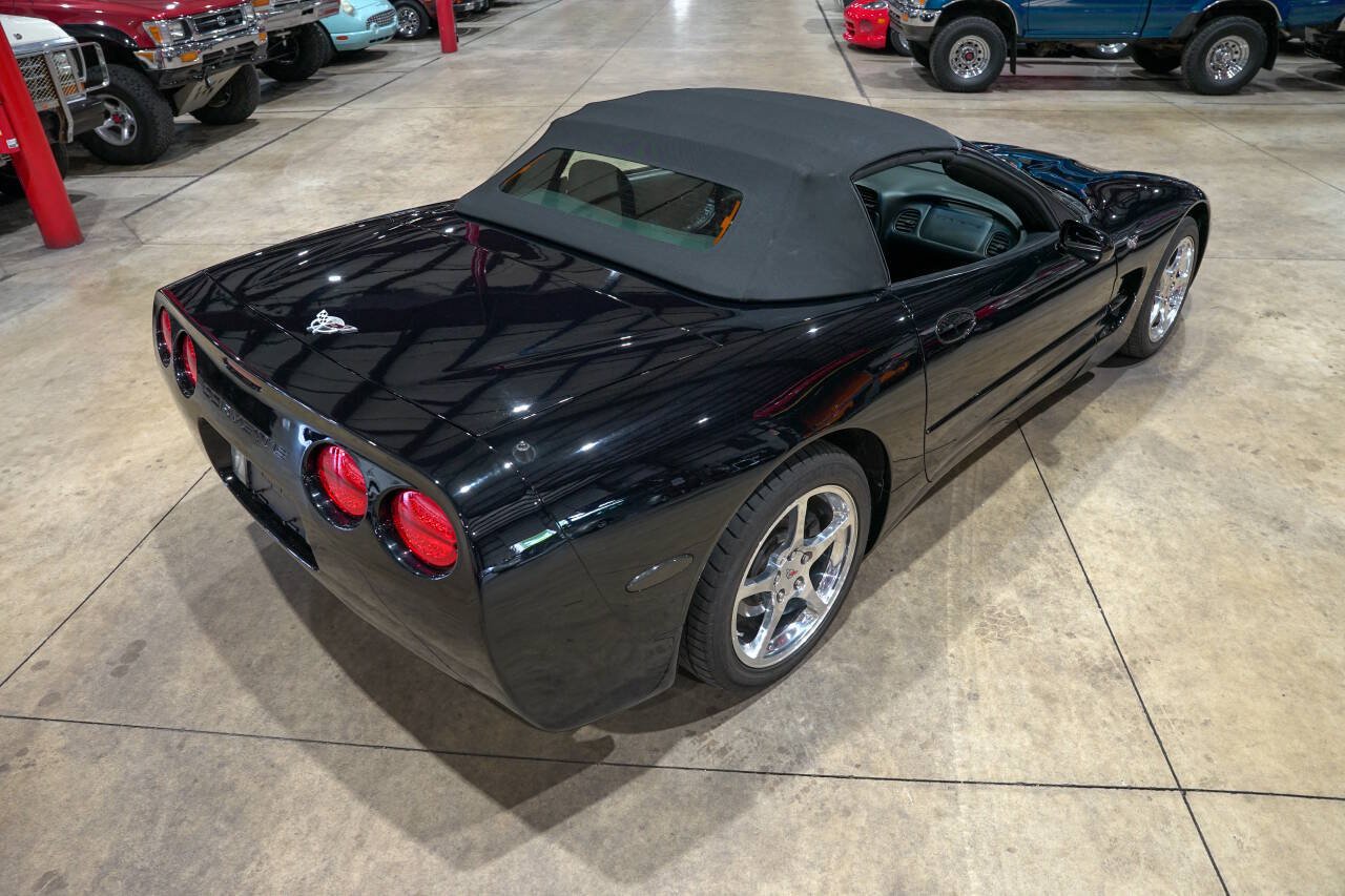 Used 2003 Chevrolet Corvette Convertible w/ Preferred Equipment Group1 RWD image 31