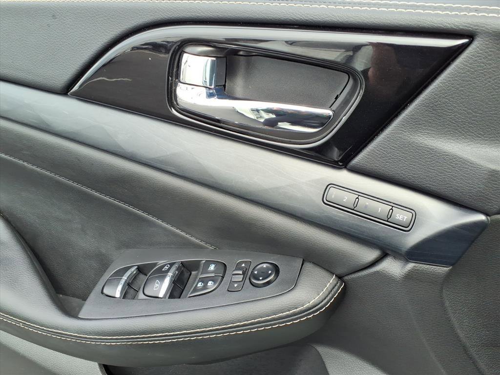 Used 2023 Nissan Maxima Platinum w/ Sport Mat Group image 25