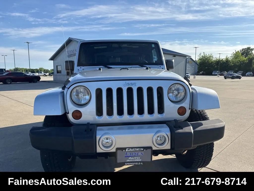 Used 2012 Jeep Wrangler Sahara w/ Dual Top Group image 30