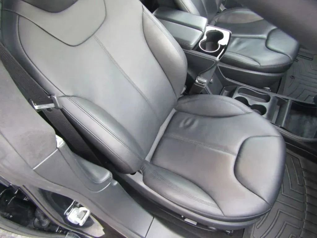 Used 2015 Tesla Model S 85D image 41