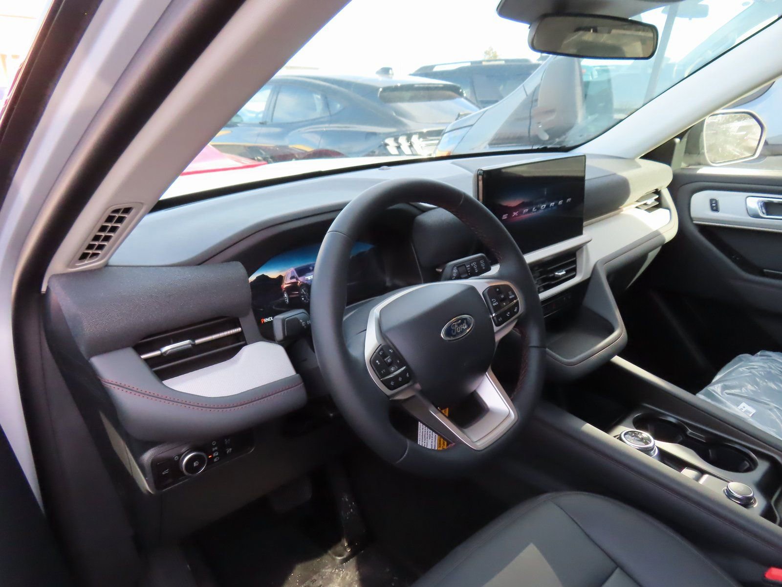 New 2026 Ford Explorer Active w/ Active Comfort Package image 5