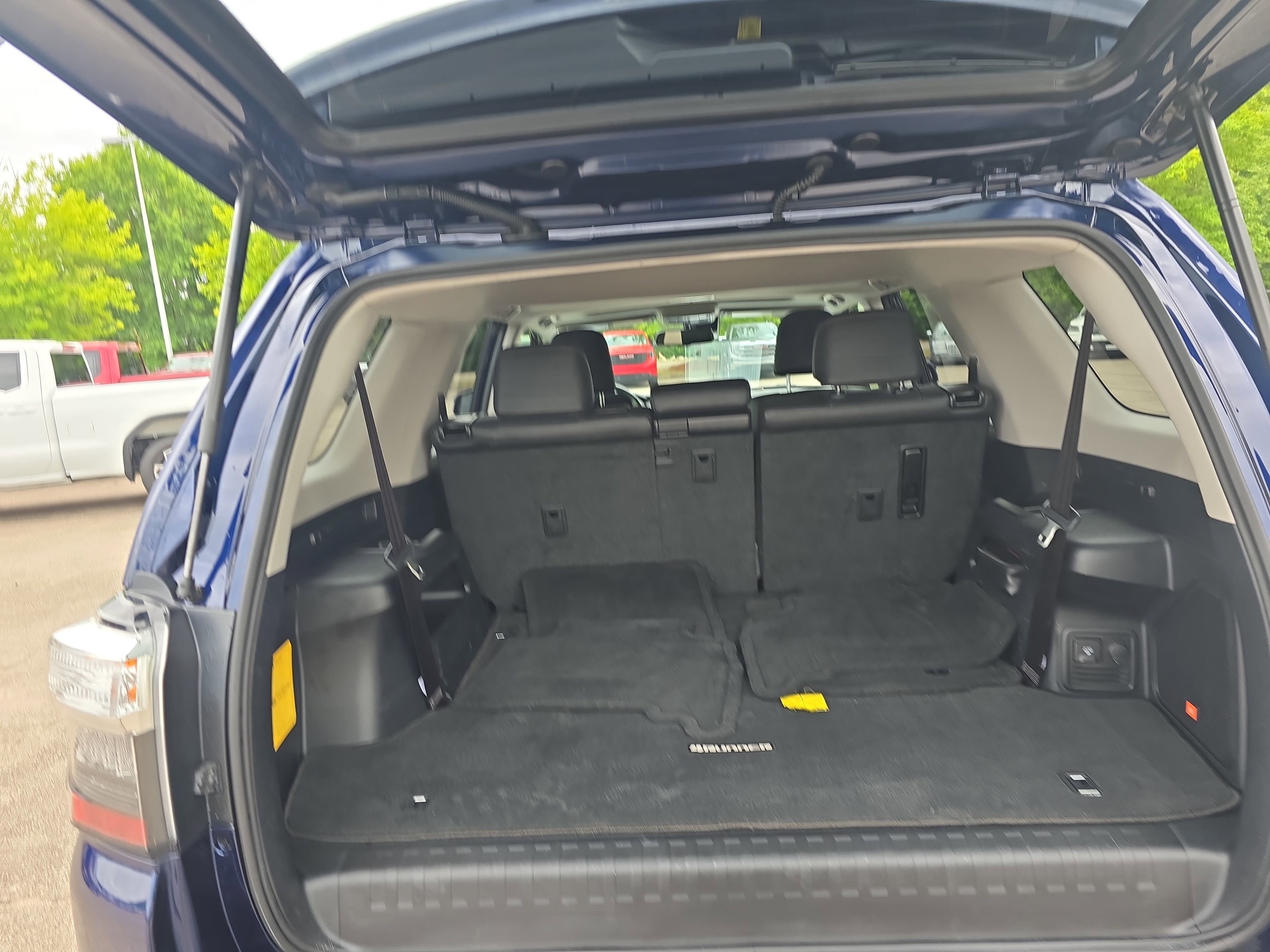 Used 2023 Toyota 4Runner Limited RWD image 14