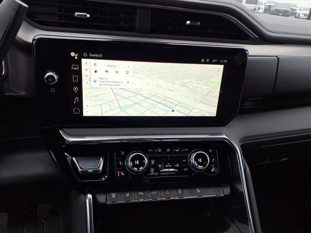 Used 2025 GMC Sierra 3500 Denali w/ Denali Reserve Package AWD/4WD image 17